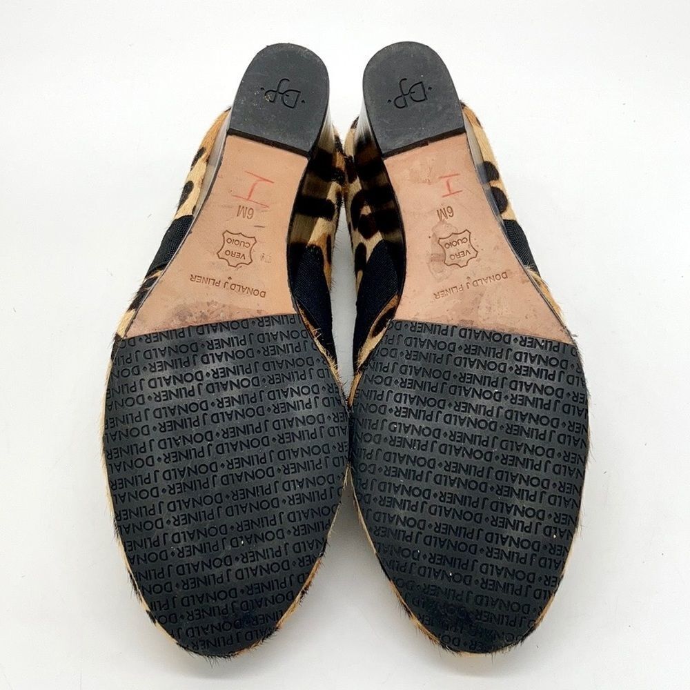 Donald J. Pliner Wedge - Picture 8 of 10